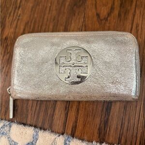 Tory Burch Metallic Silver zip-around logo wallet